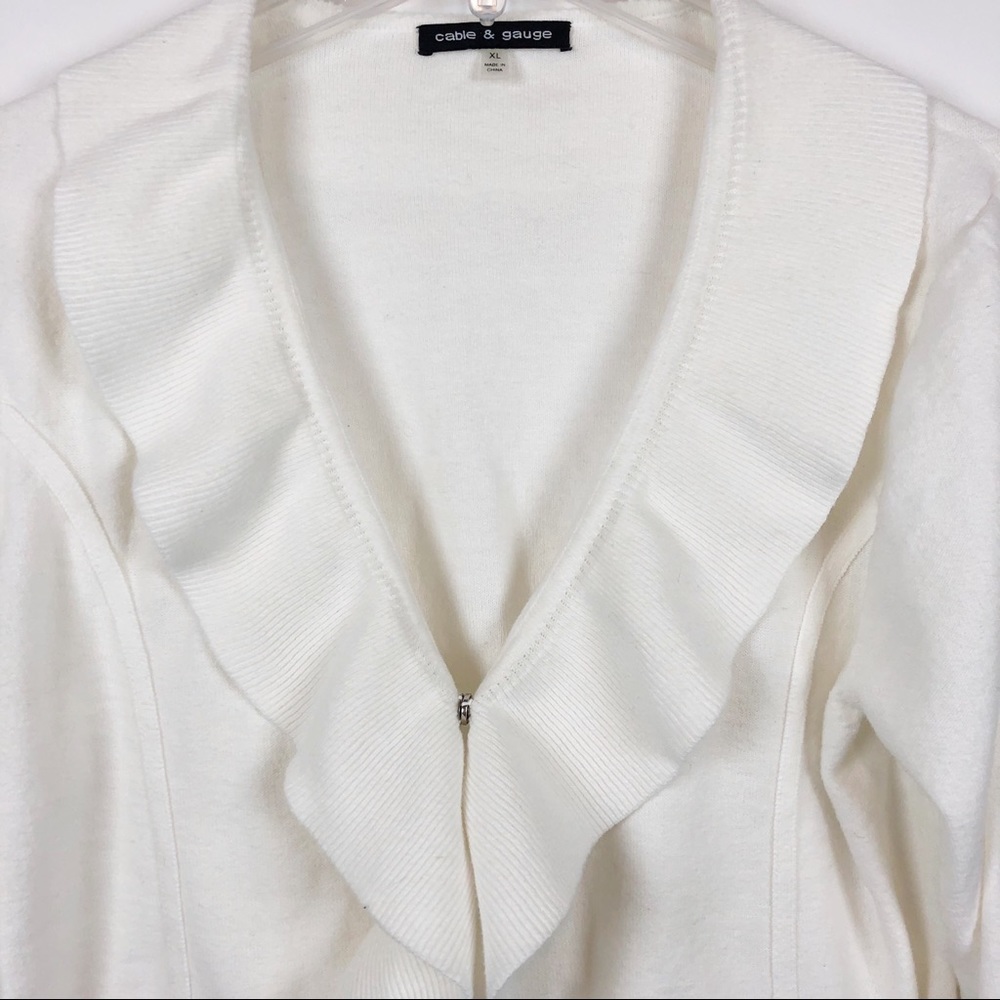 Cable & Gauge White Ruffle Cardigan XL Pockets